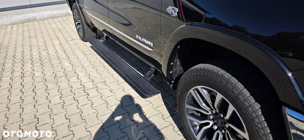 RAM 1500 - 14