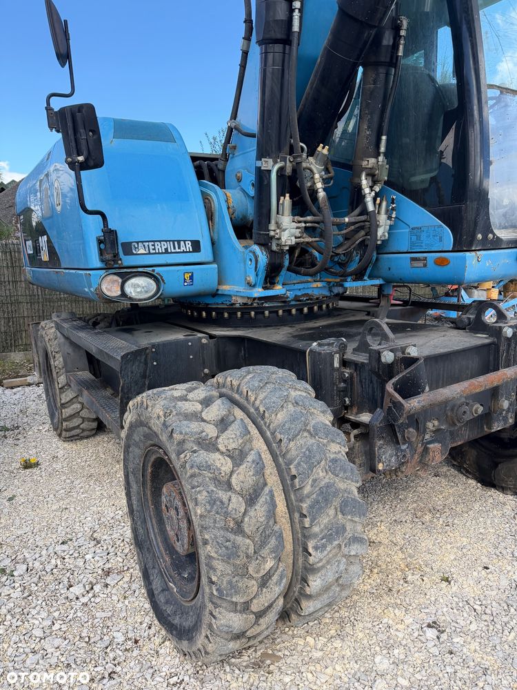 Caterpillar M322D - 9