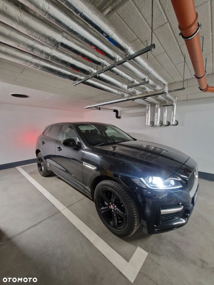 Jaguar F-Pace 20d AWD R-Sport - 15