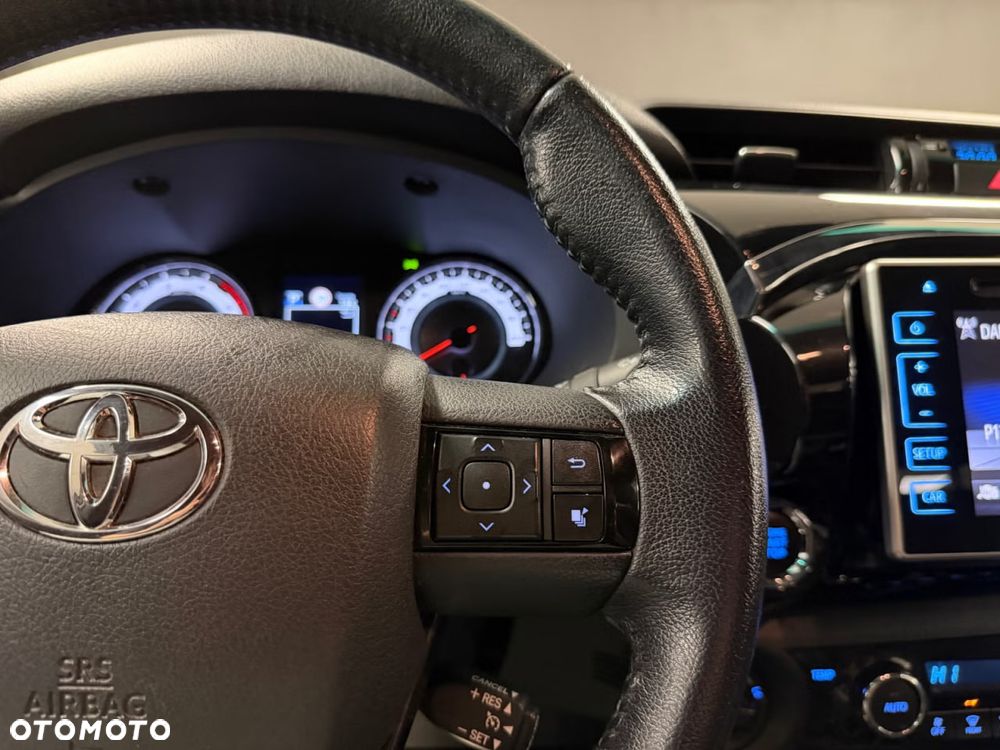Toyota Hilux 2.4 D-4D Double Cab Selection 50 4x4 - 26