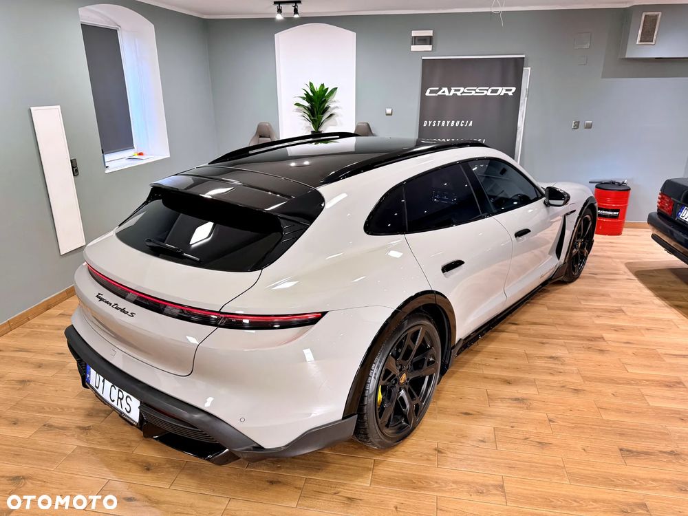 Porsche Taycan - 23