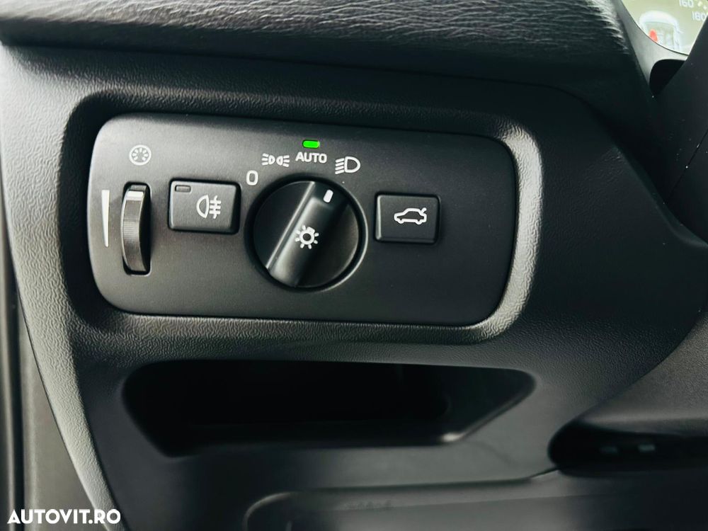 Volvo V40 D2 ECO Summum - 13