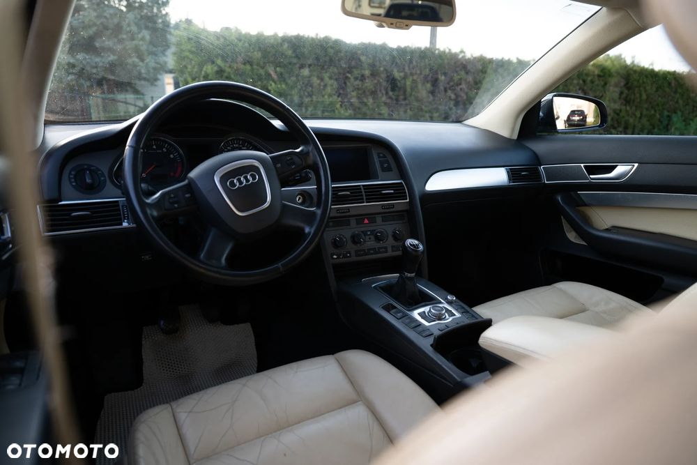 Audi A6 Limousine 2.4 - 28