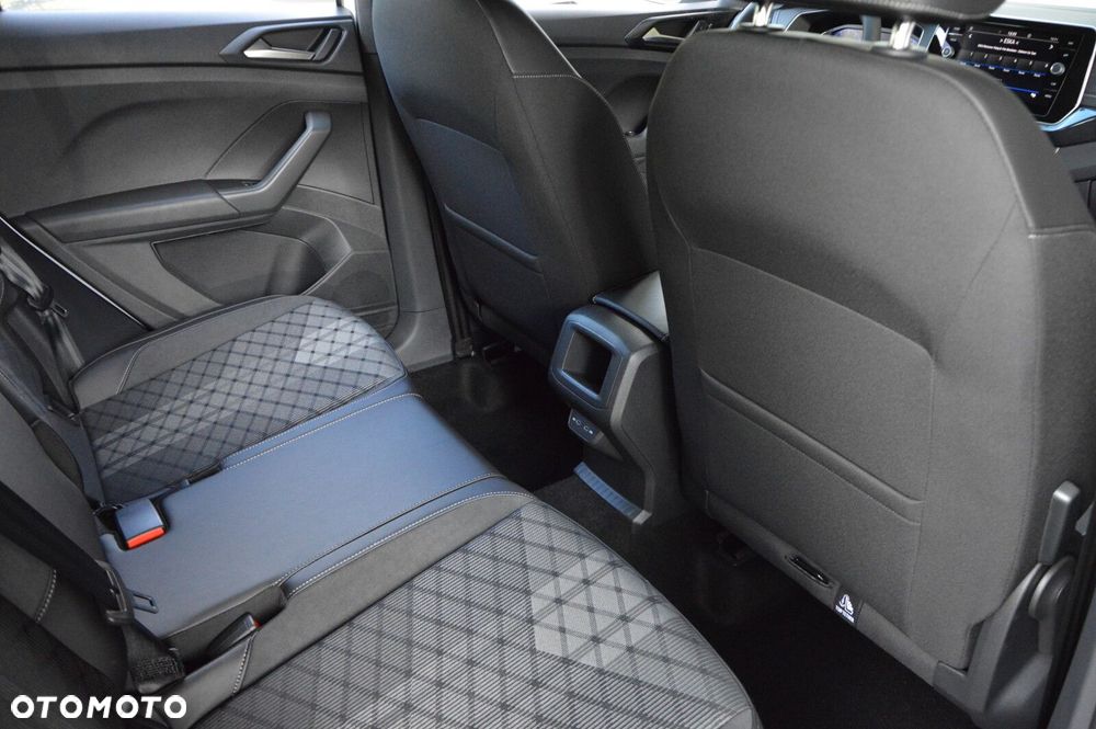 Volkswagen T-Cross - 24