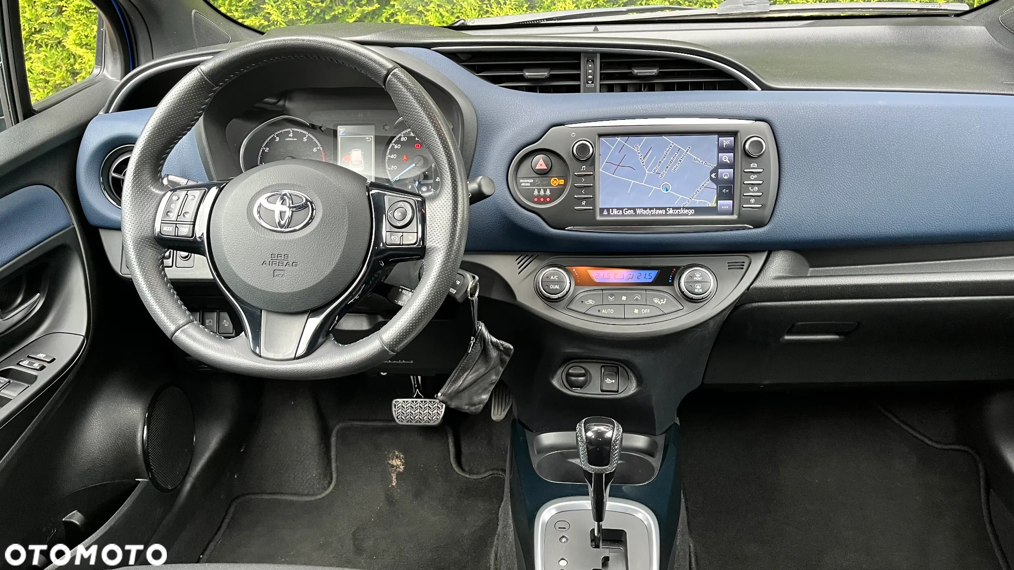 Toyota Yaris 1.5 Selection CVT - 12