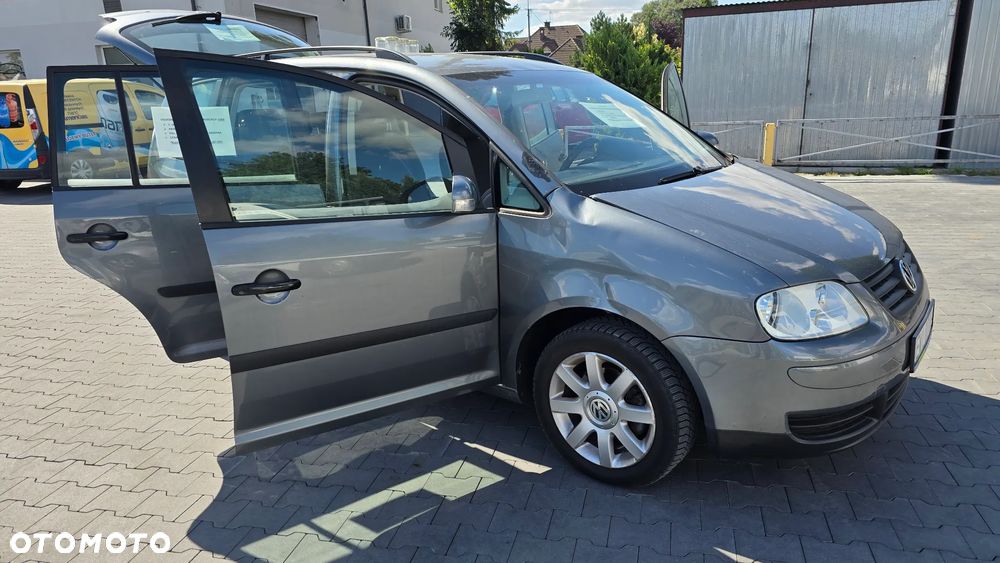 Volkswagen Touran 1.6 - 10