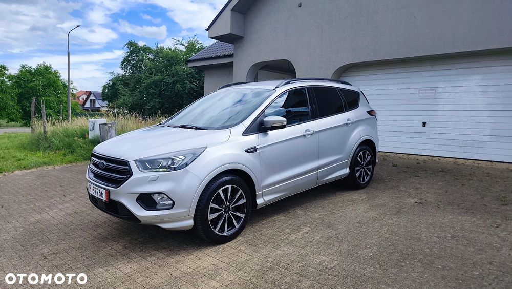 Ford Kuga 1.5 EcoBoost 2x4 ST-Line - 35