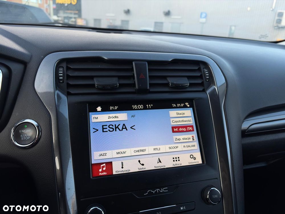 Ford Mondeo 2.0 Hybrid Titanium - 23