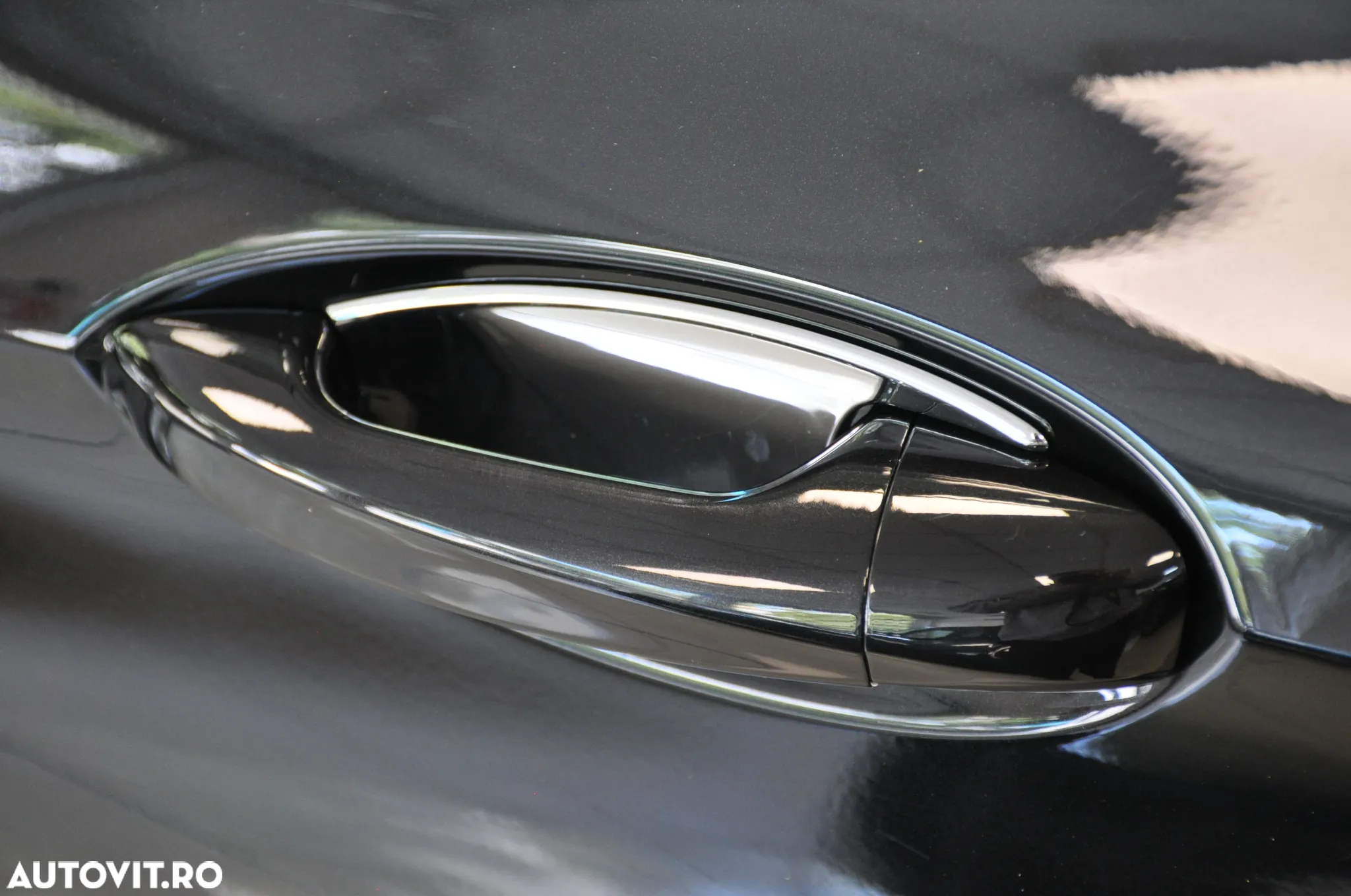 Mercedes-Benz E 250 Aut. - 13
