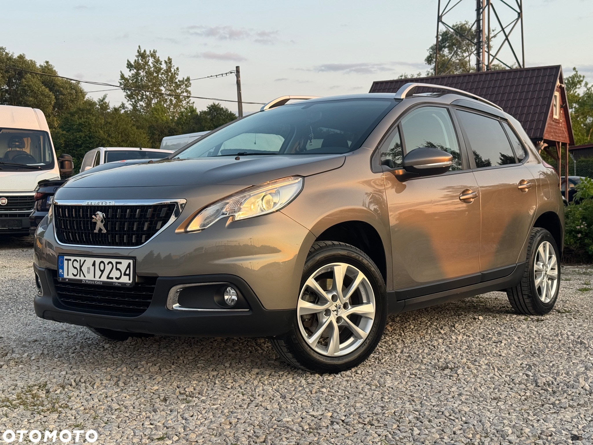 Peugeot 2008 1.2 Pure Tech Active S&S - 5