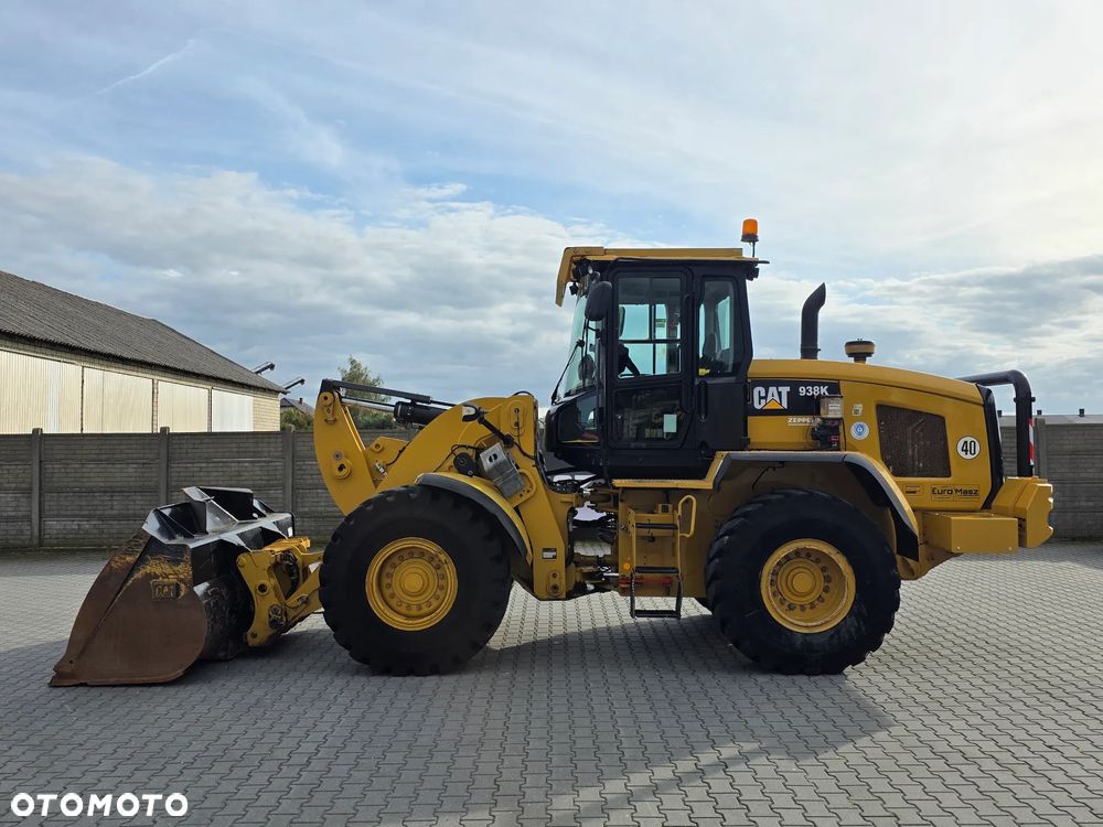 Caterpillar 938 K, 2013 ROK, ŁYŻKA + WIDŁY - 4