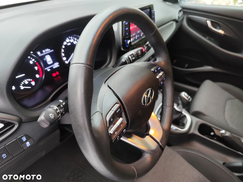 Hyundai i30 1.5 T-GDI 48V-Hybrid Advantage - 13