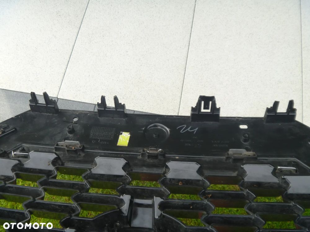 NISSAN QASHQAI III J12 ATRAPA ZDERZAKA CHŁODNICY ORYGINAŁ 62310-6UA,A ŁADNA - 9