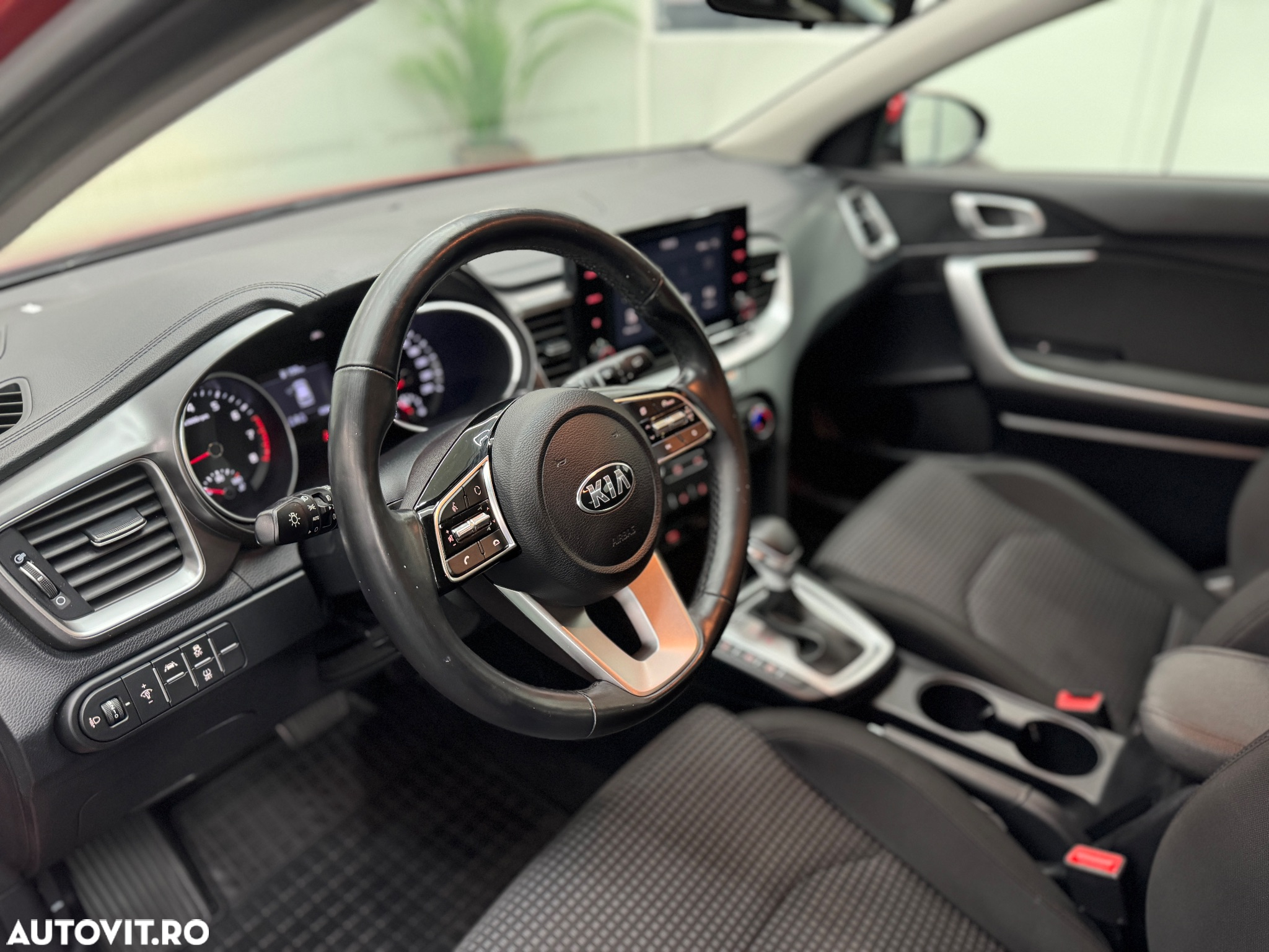 Kia Ceed 1.5 T-GDI 7DCT MHEV Best+ - 10