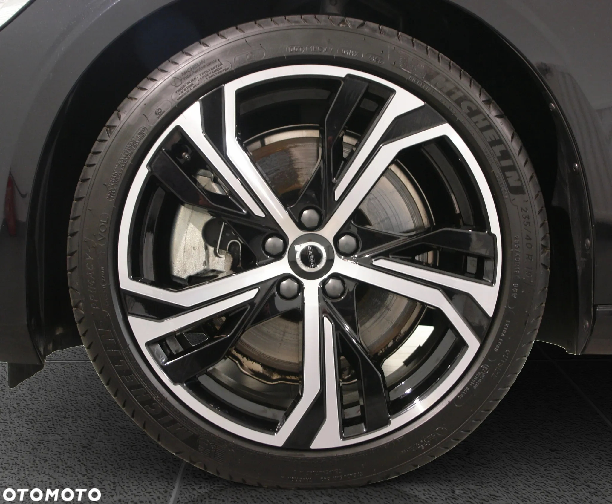 Volvo S60 B5 B AWD Ultimate Dark - 17