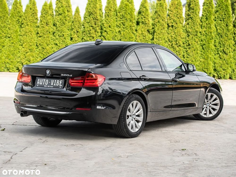 BMW Seria 3 320d Blue Performance Modern Line - 13