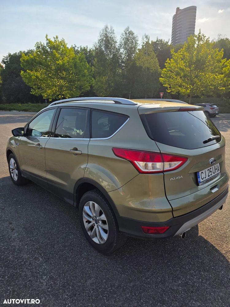 Ford Kuga 2.0 TDCi Powershift 4WD Titanium - 2