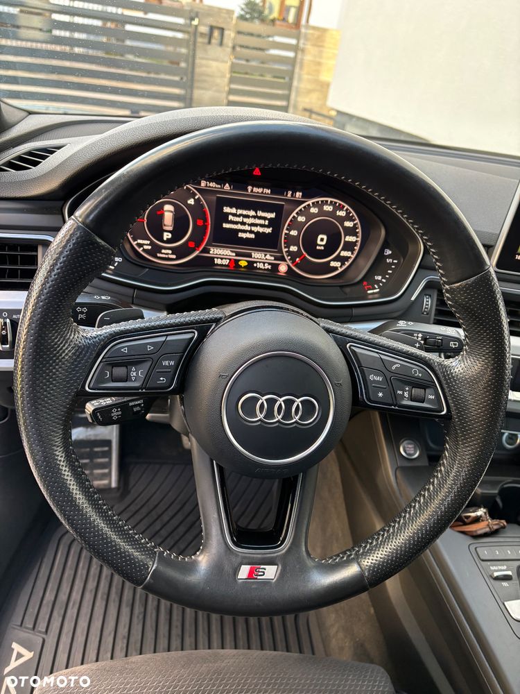 Audi A4 Avant 40 TDI quattro S tronic S line - 29