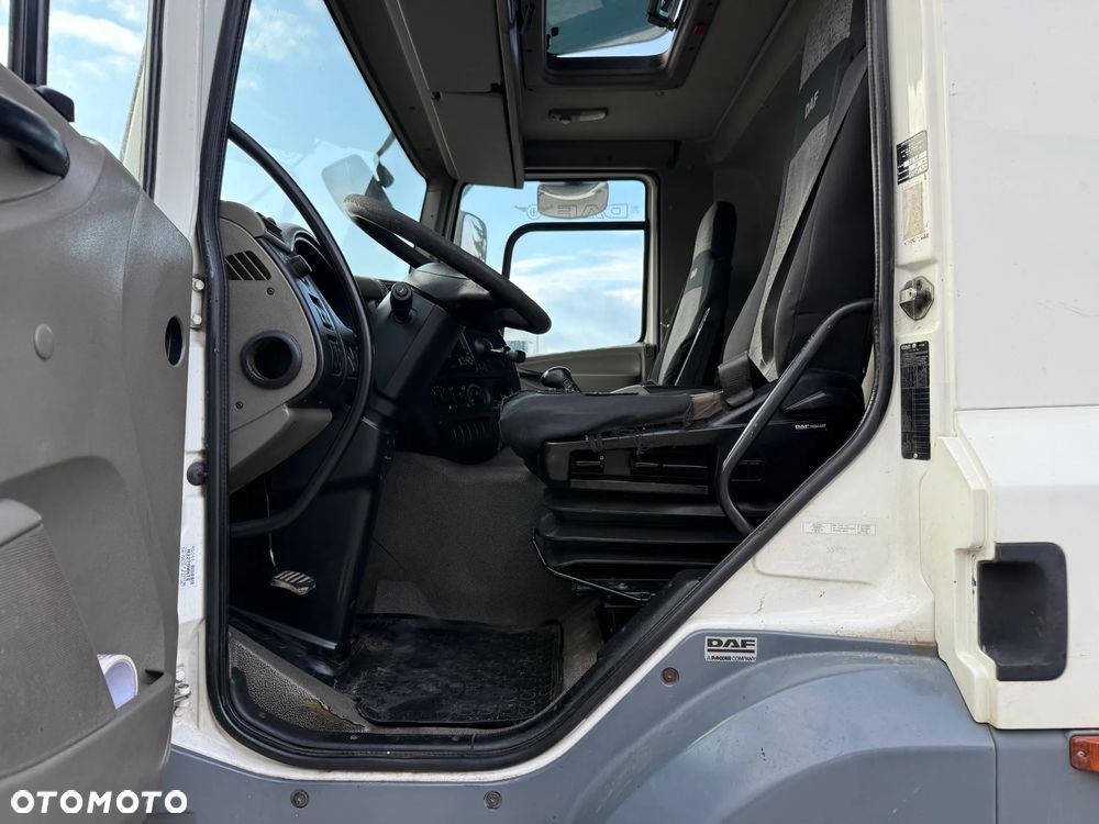 DAF CF - 9