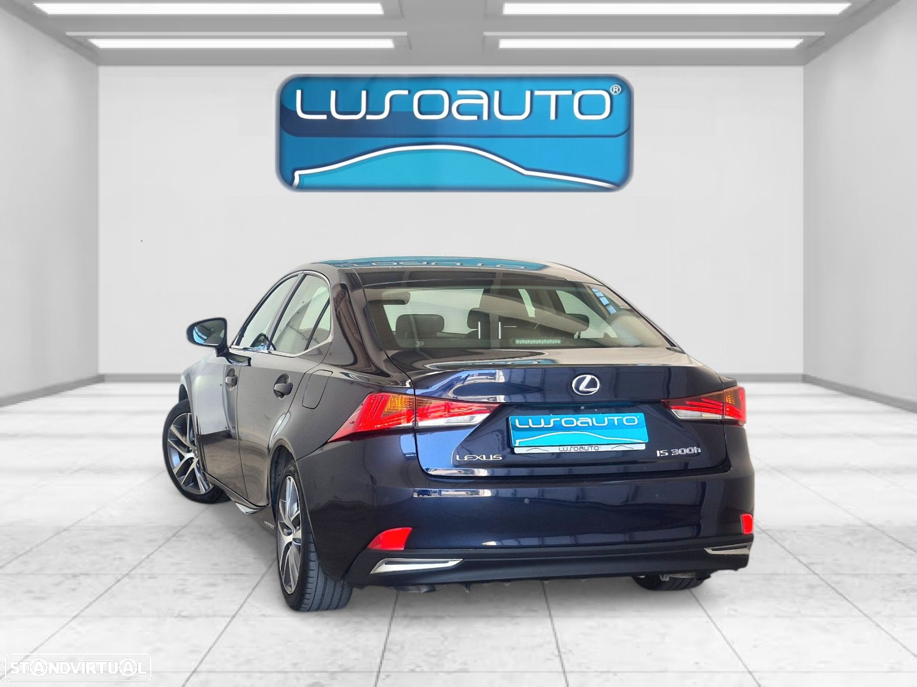 Lexus IS 300H Sport Edition - 7
