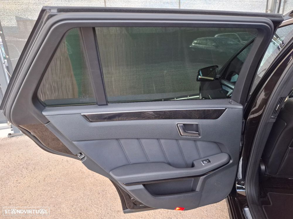 Mercedes-Benz E 300 Bluetec Hybrid Avantgarde - 42