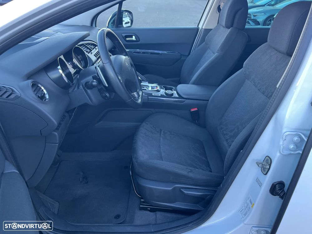 Peugeot 3008 2.0 HDi Hybrid4 - 9