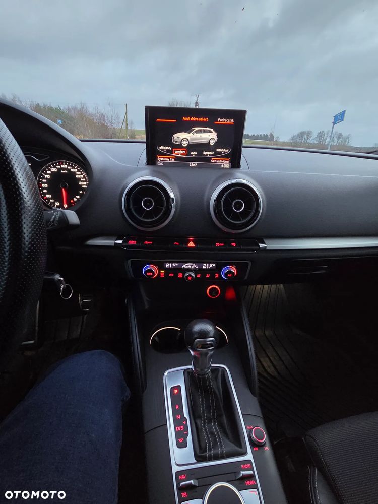 Audi A3 Sportback 1.8 TFSI S tronic S line Sportpaket - 6