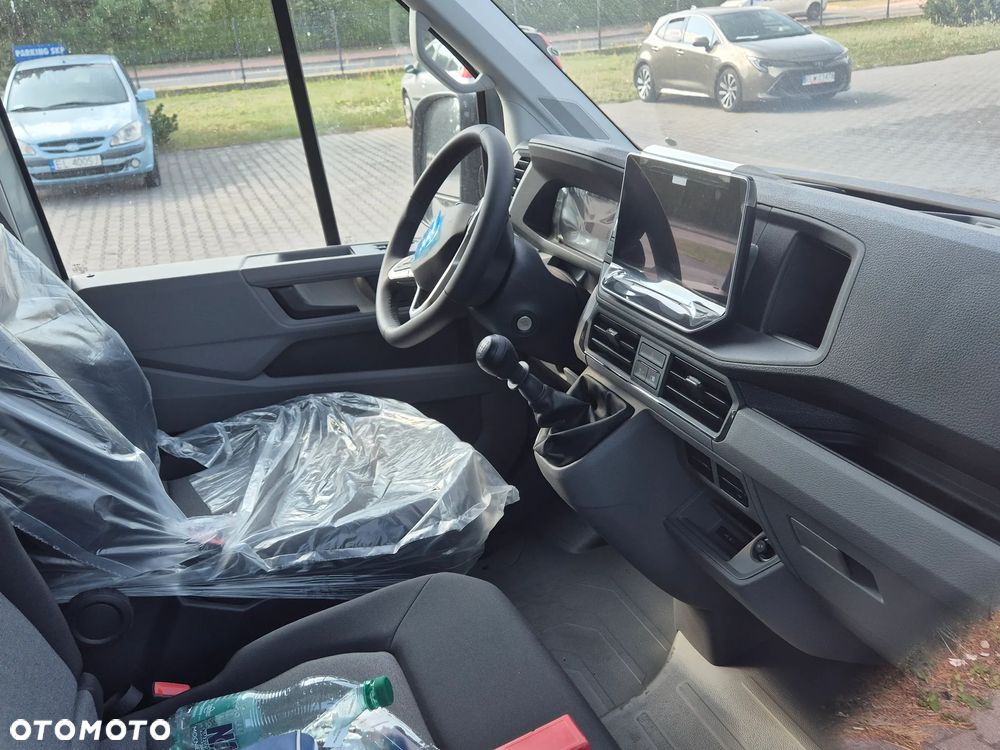 Volkswagen Crafter 35 - 12