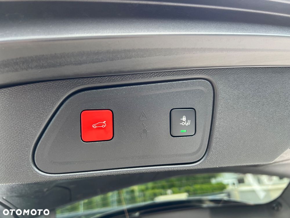 Peugeot 3008 1.5 BlueHDi Crossway S&S EAT8 - 19