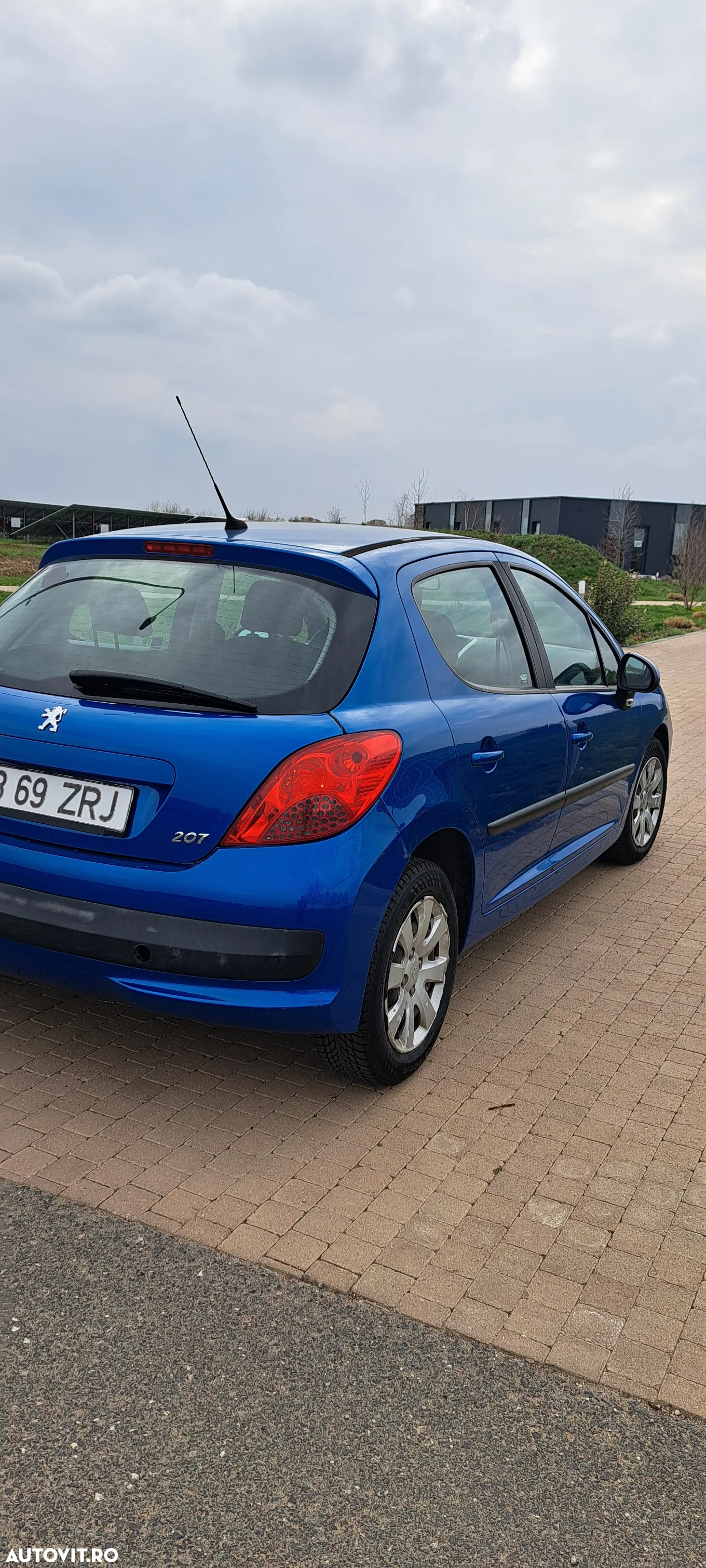 Peugeot 207 1.4E 16V Premium - 6
