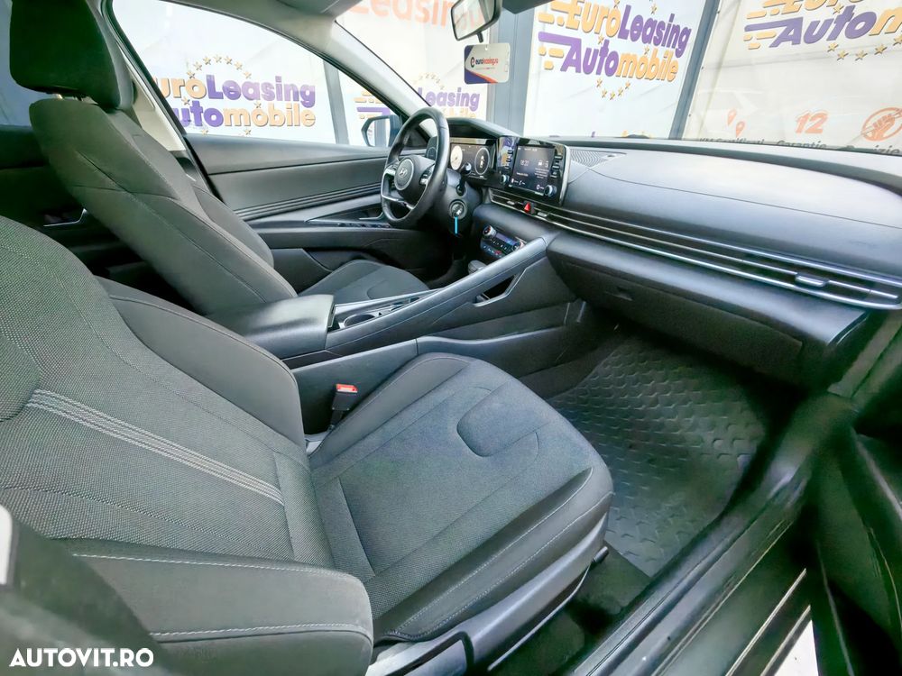 Hyundai Elantra 1.6 l 123 CP CVT Exclusive - 18