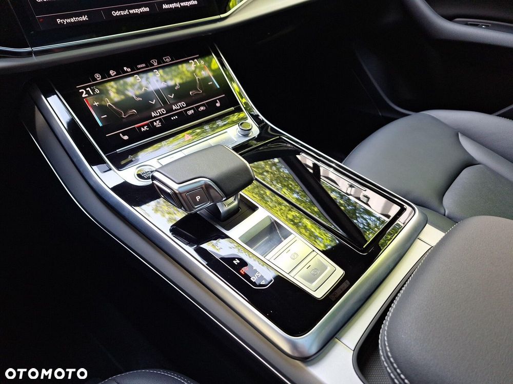 Audi Q7 55 TFSI mHEV Quattro S Line Tiptr - 22