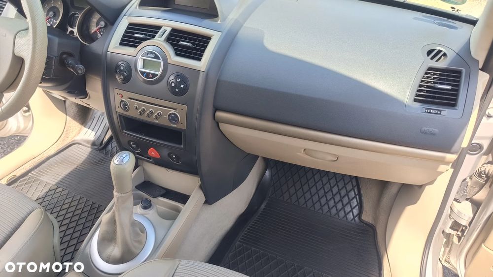 Renault Megane 1.6 Privilege - 33