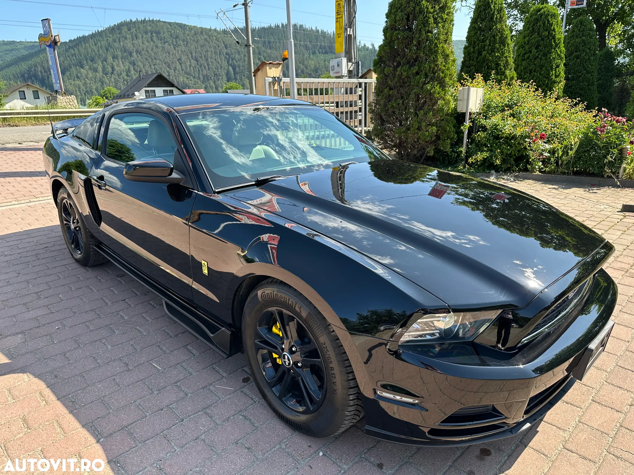 Ford Mustang - 7