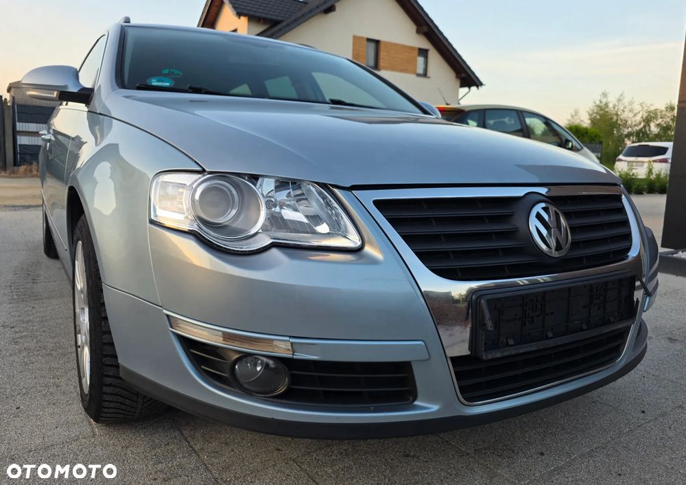 Volkswagen Passat 1.6 FSI Comfortline - 4