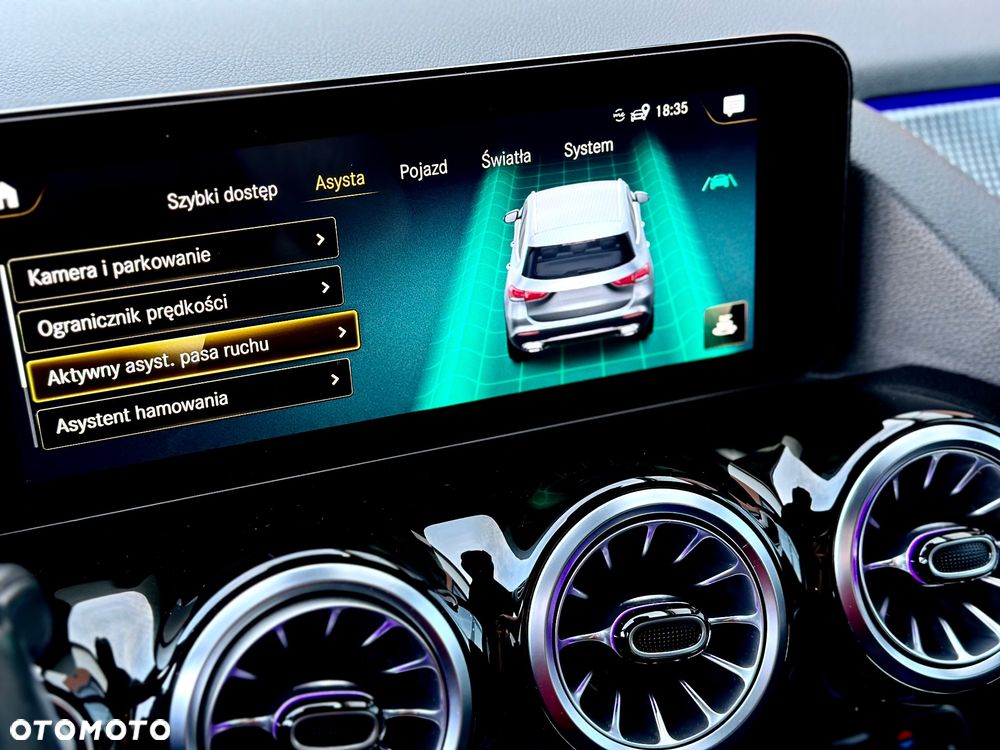 Mercedes-Benz GLA 200 d 8G-DCT AMG Line - 36