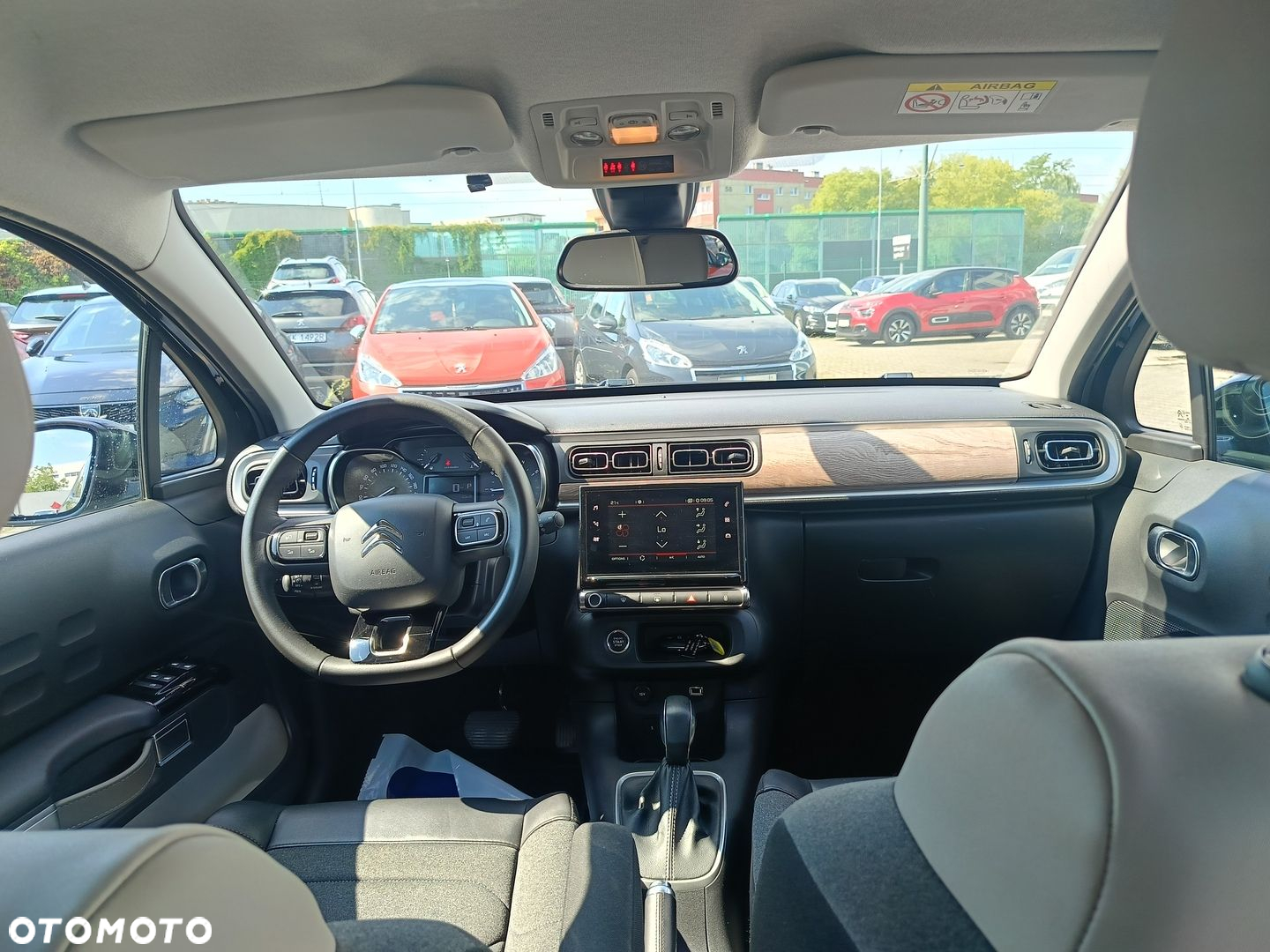 Citroën C3 1.2 PureTech Shine EAT6 - 9