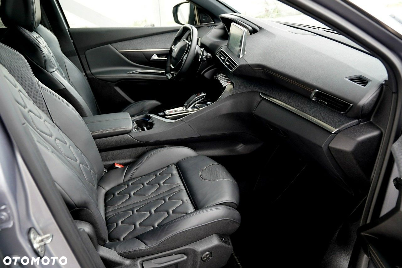 Peugeot 5008 - 24