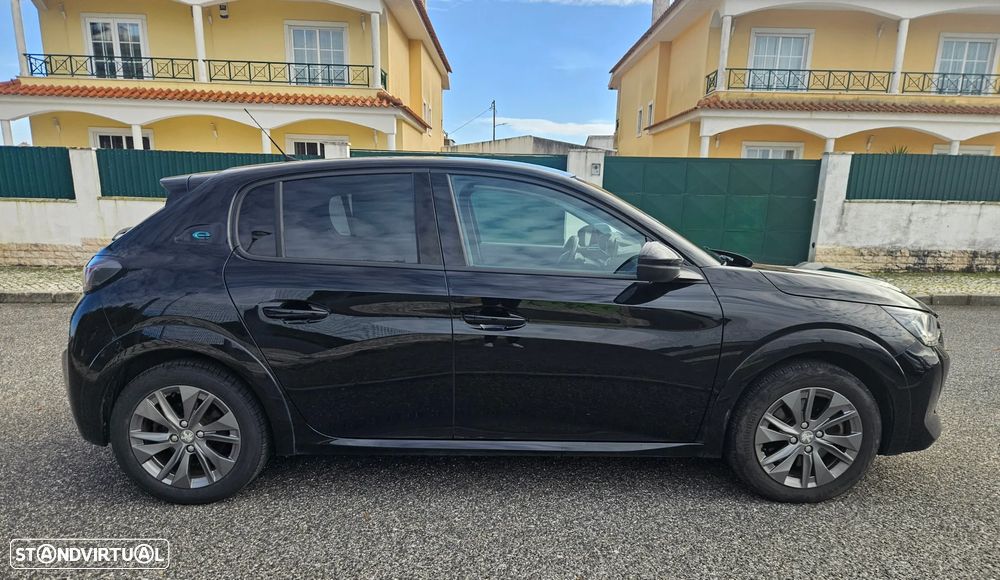 Peugeot e-208 50 kWh Allure - 18