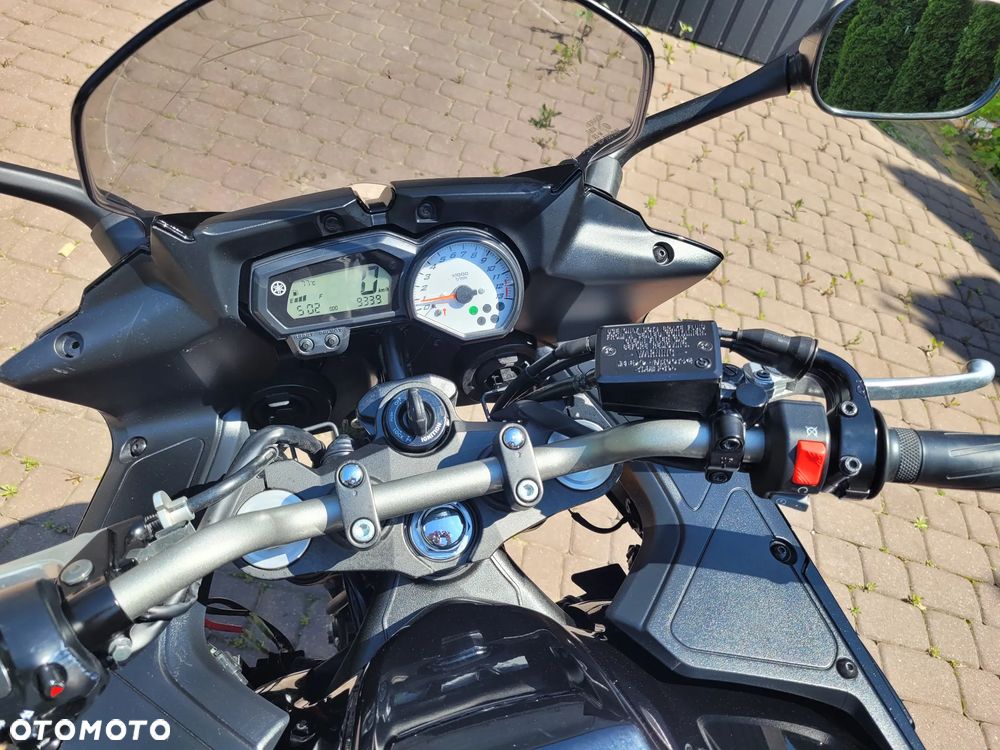 Yamaha FZ8 - 2