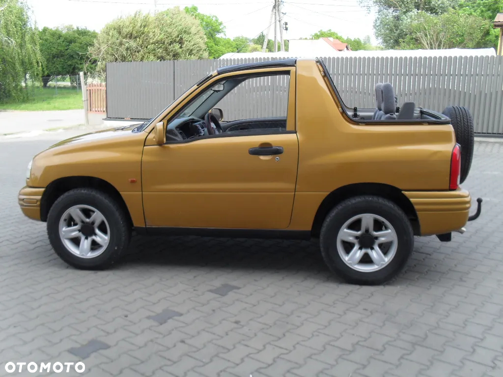 Suzuki Grand Vitara 2.0 - 11