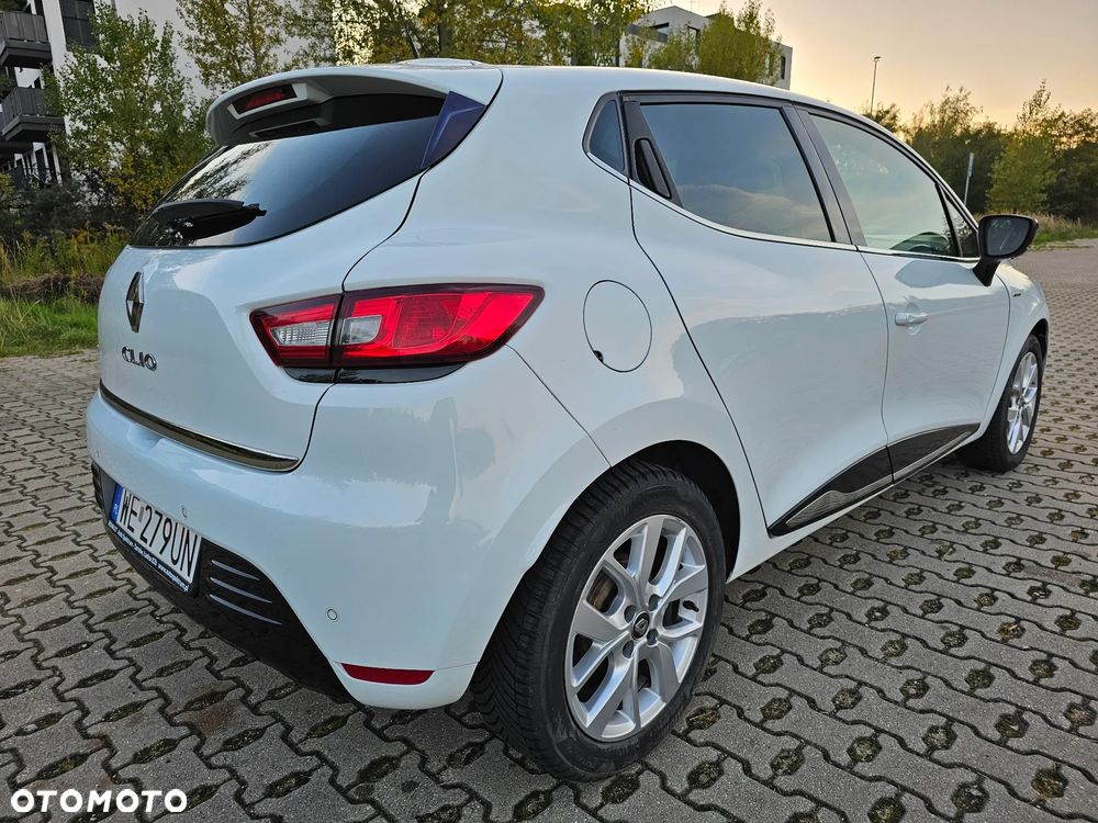 Renault Clio 1.2 16V Limited - 8