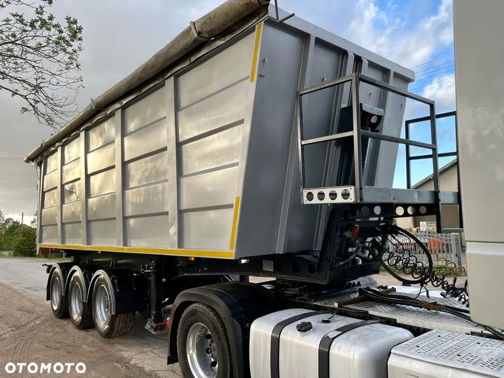 Bodex KERIS WYWROTKA STALOWA METAL SAF KLAPODRZWI 38m3 2012 - 4