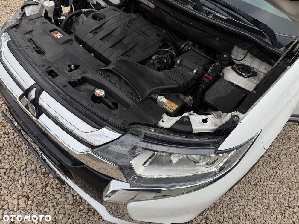 Mitsubishi Outlander 2.2 DID Intense + 4WD - 25