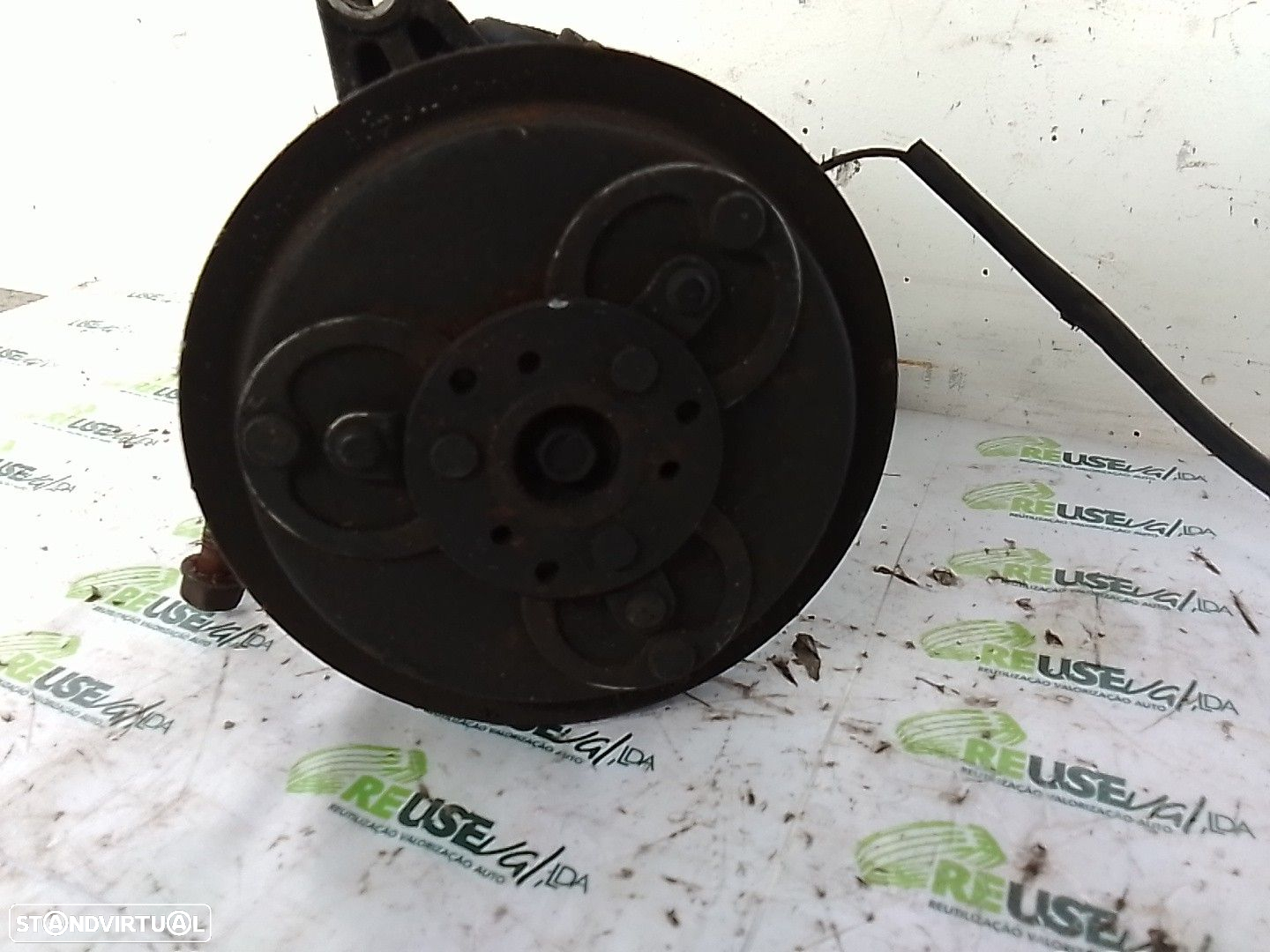 Compressor Do Ar Condicionado Nissan Terrano Ii (R20) - 4
