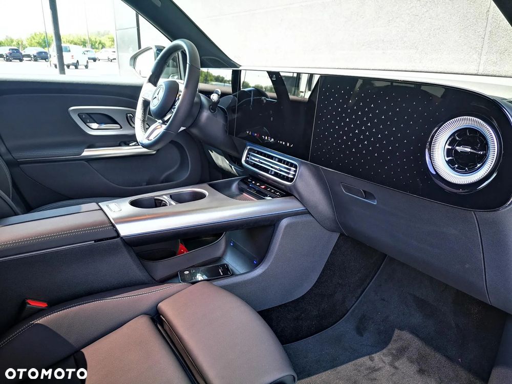 Mercedes-Benz GLB 250+ EQ 85kWh - 16