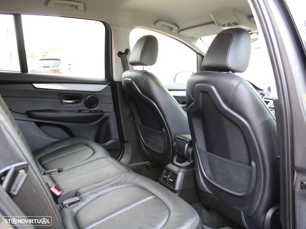 BMW 218 Gran Tourer d 7L Line Luxury - 58