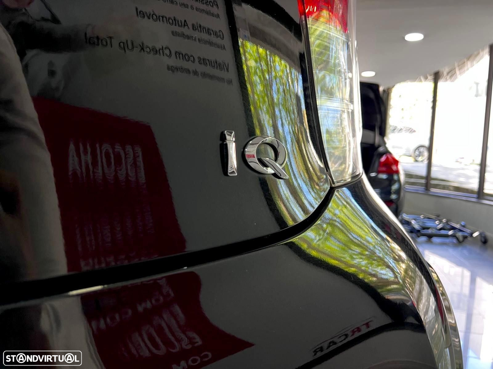 Toyota iQ 1.0 VVT-i 2 - 14