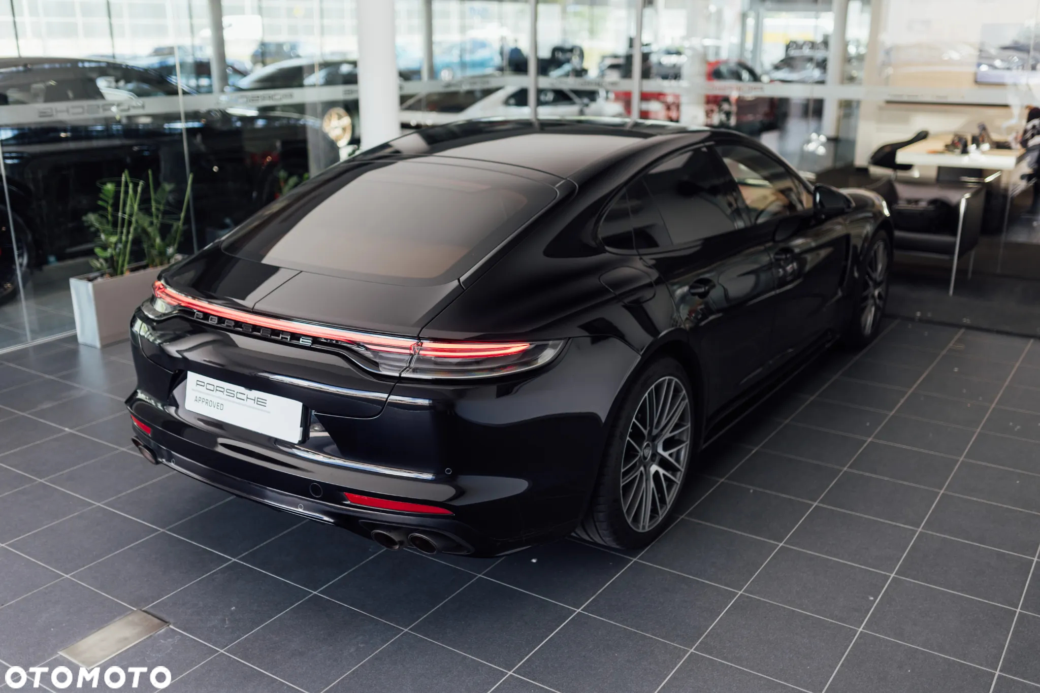 Porsche Panamera Turbo S - 9