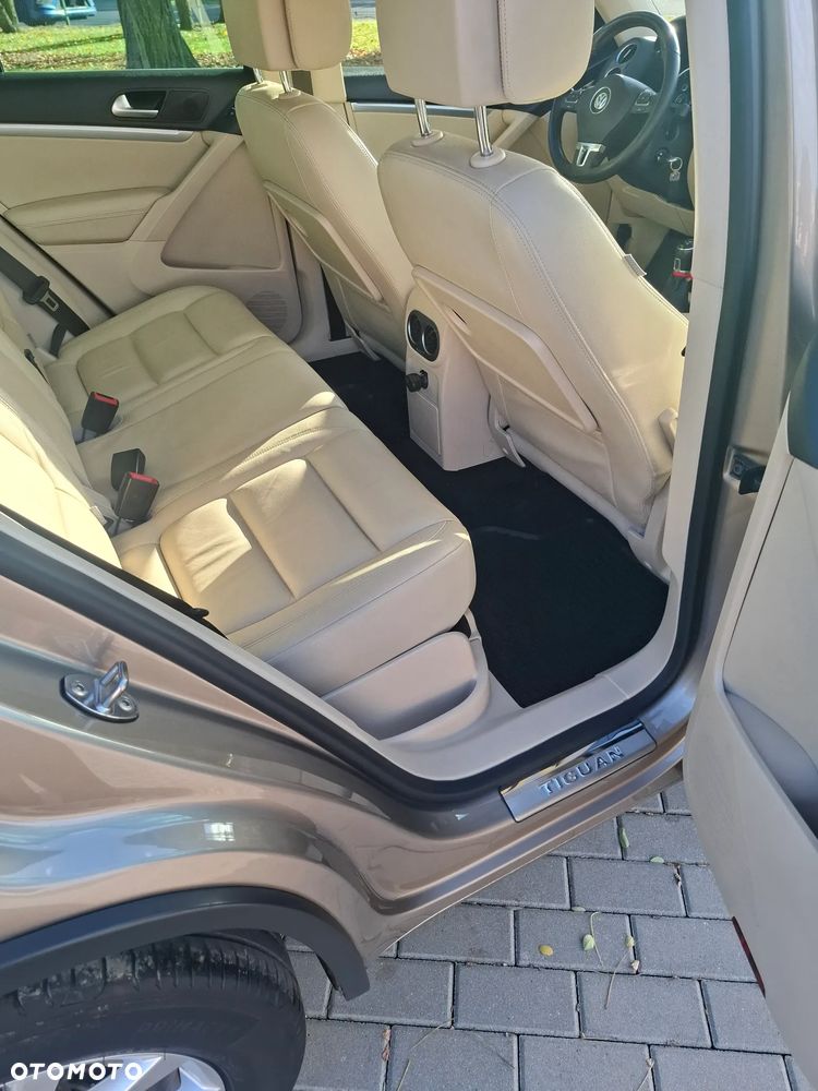 Volkswagen Tiguan - 14